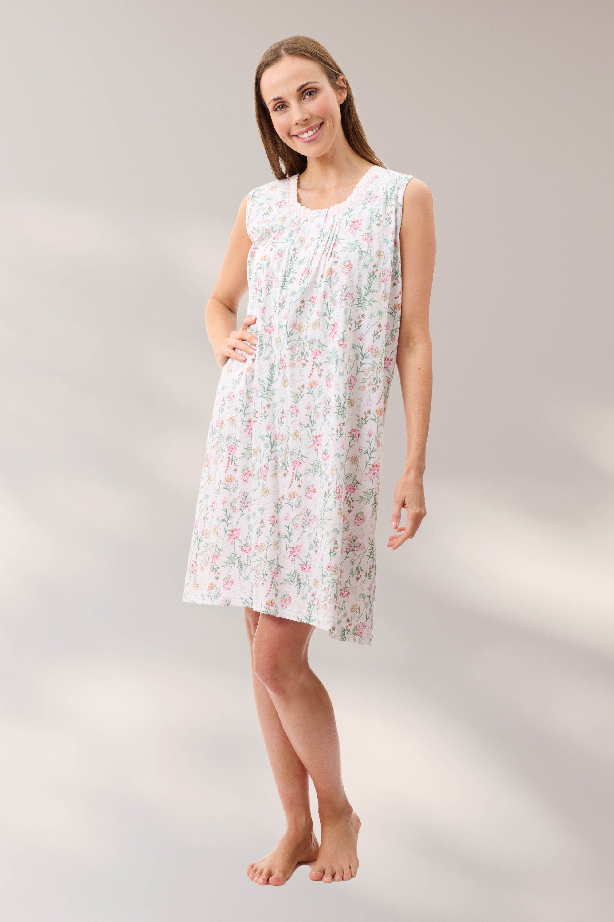 4LP40R - Sleeveless short nightie