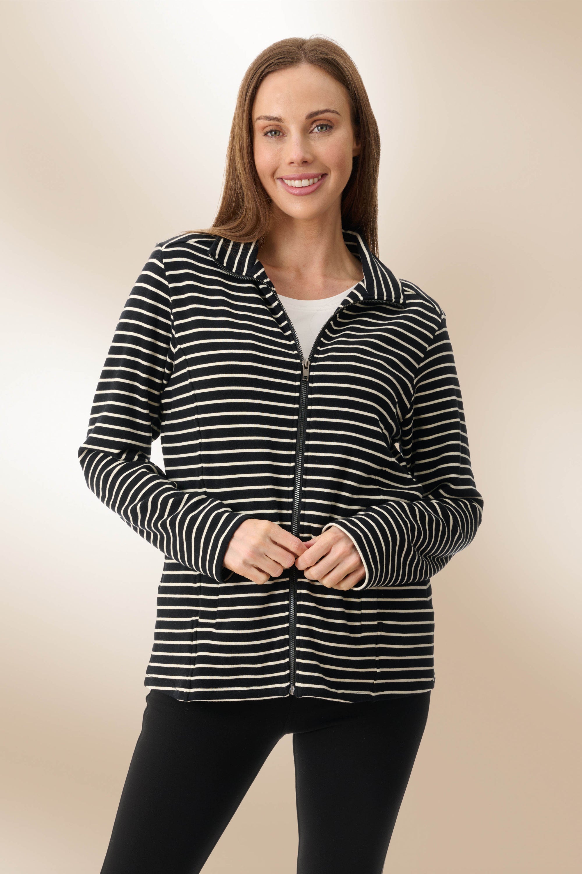 5NE02N - Nebo stripped zip