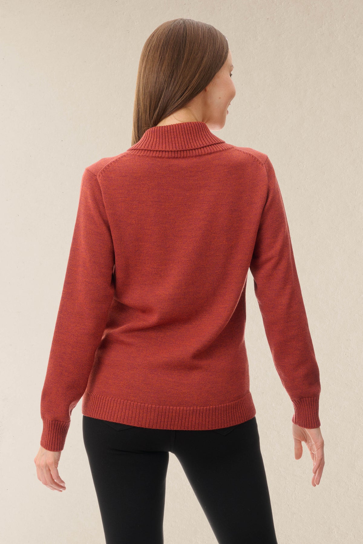 5WL503 - Crossover neck jumper