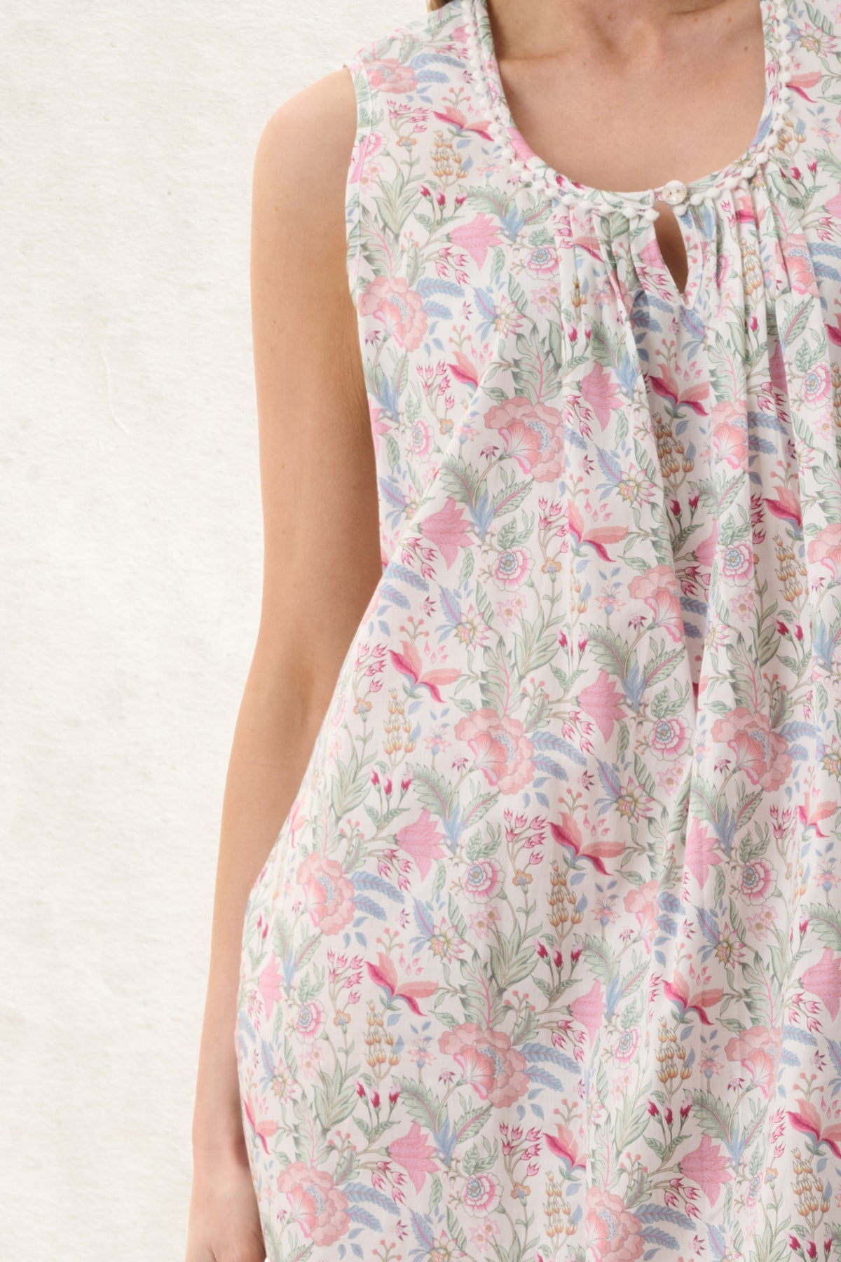 6AC08V - Viviene Mid Length Nightie