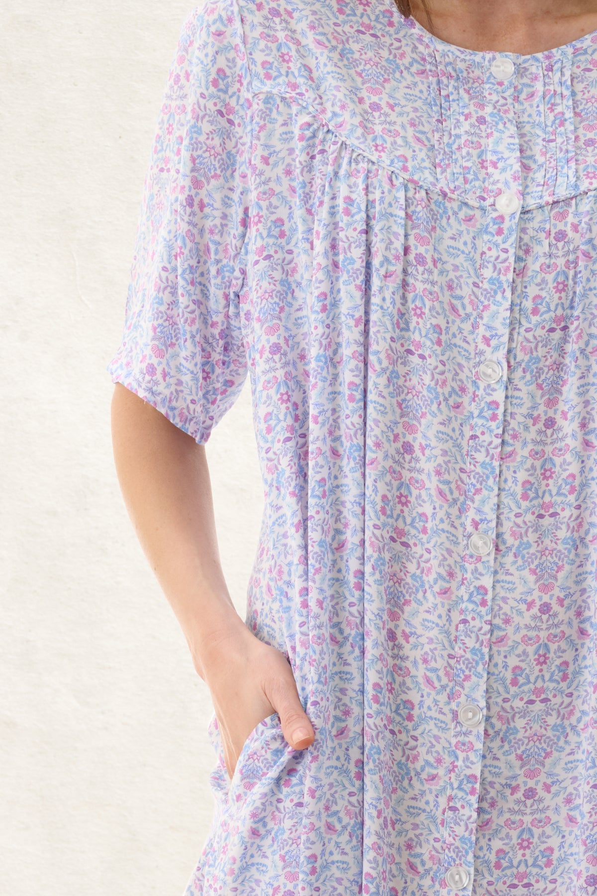 6AF20P - Pearl Brunchcoat