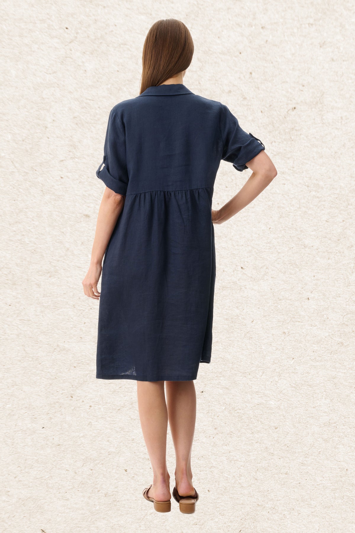 6AL83 - Collared linen dress