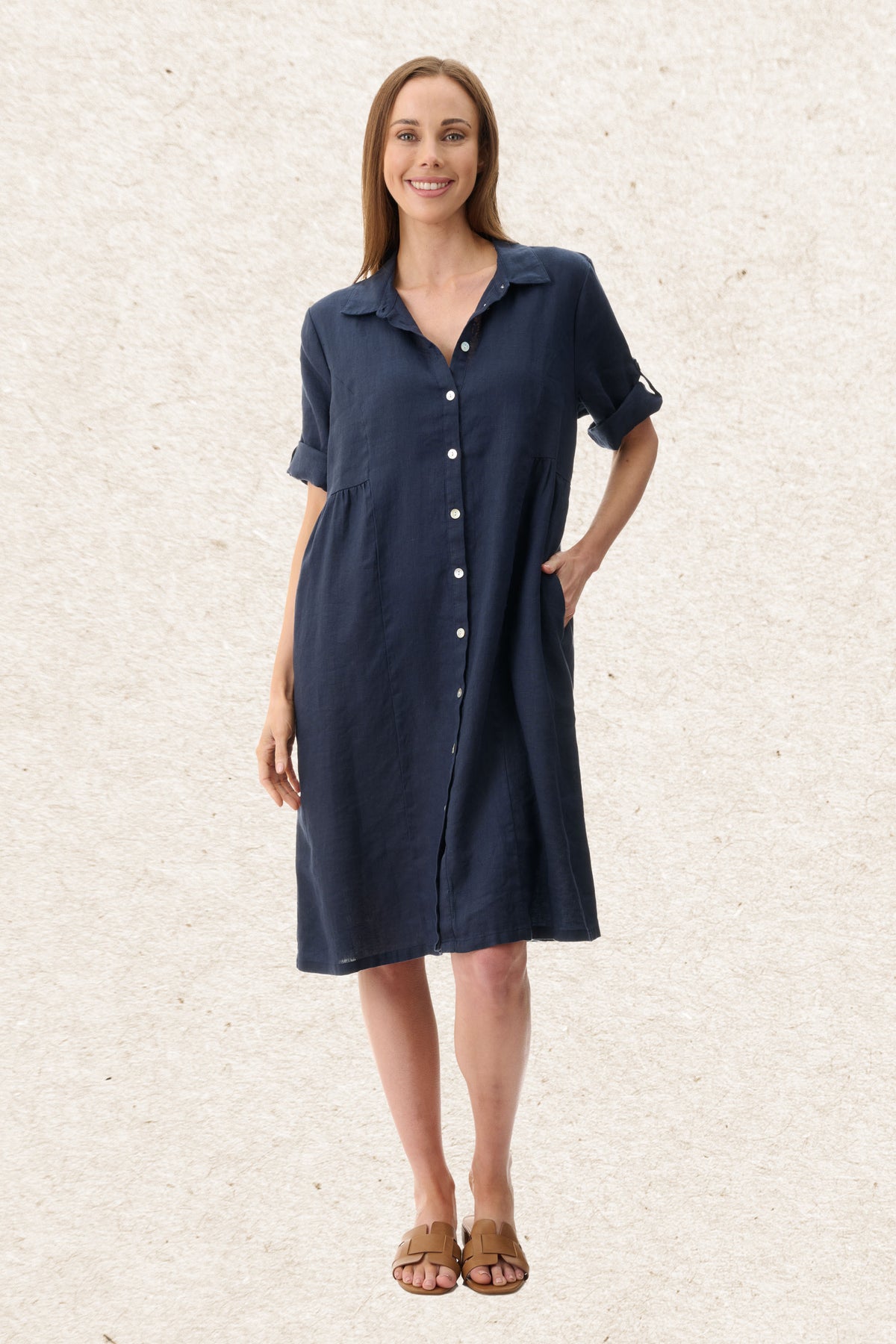 6AL83 - Collared linen dress