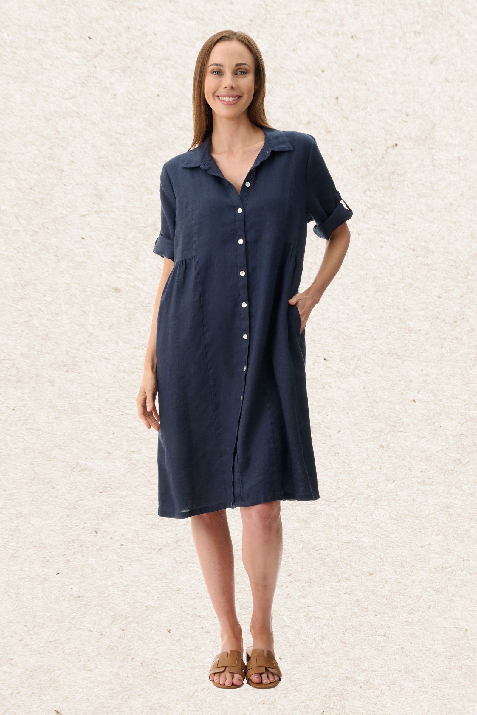 6AL83 - Collared linen dress
