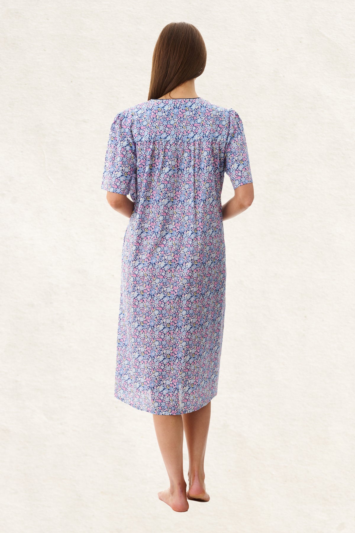 6BV18D - Daisy Short Sleeve Brunchcoat