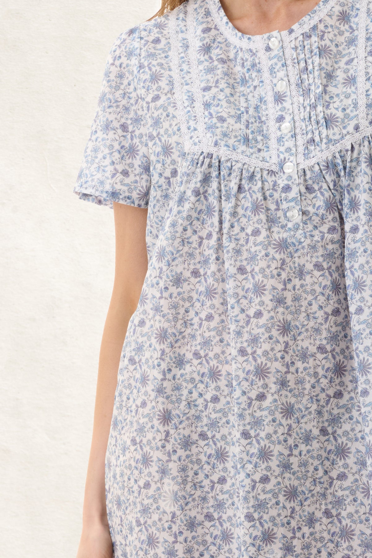 6BV47A - Astrid Short Sleeve Short Nightie