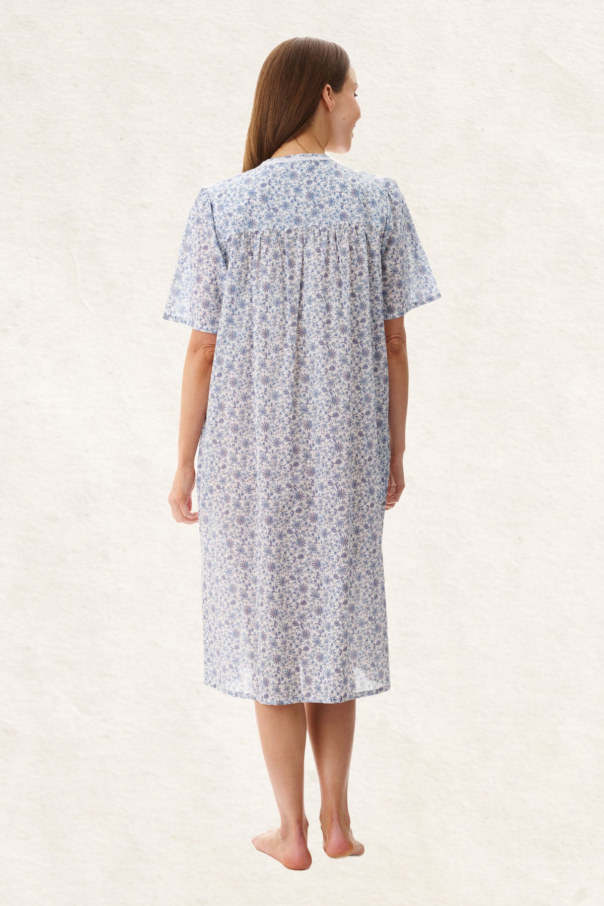 6BV48A - Astrid Brunchcoat