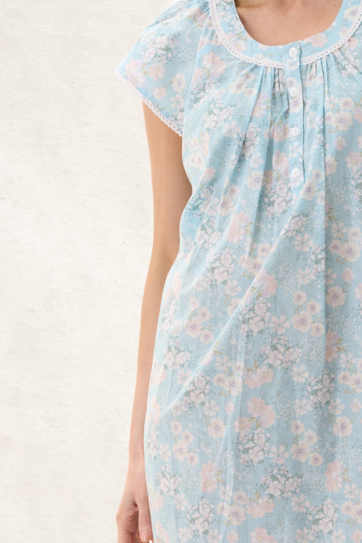 6BV87C - Cora Cap Sleeve Short Nightie