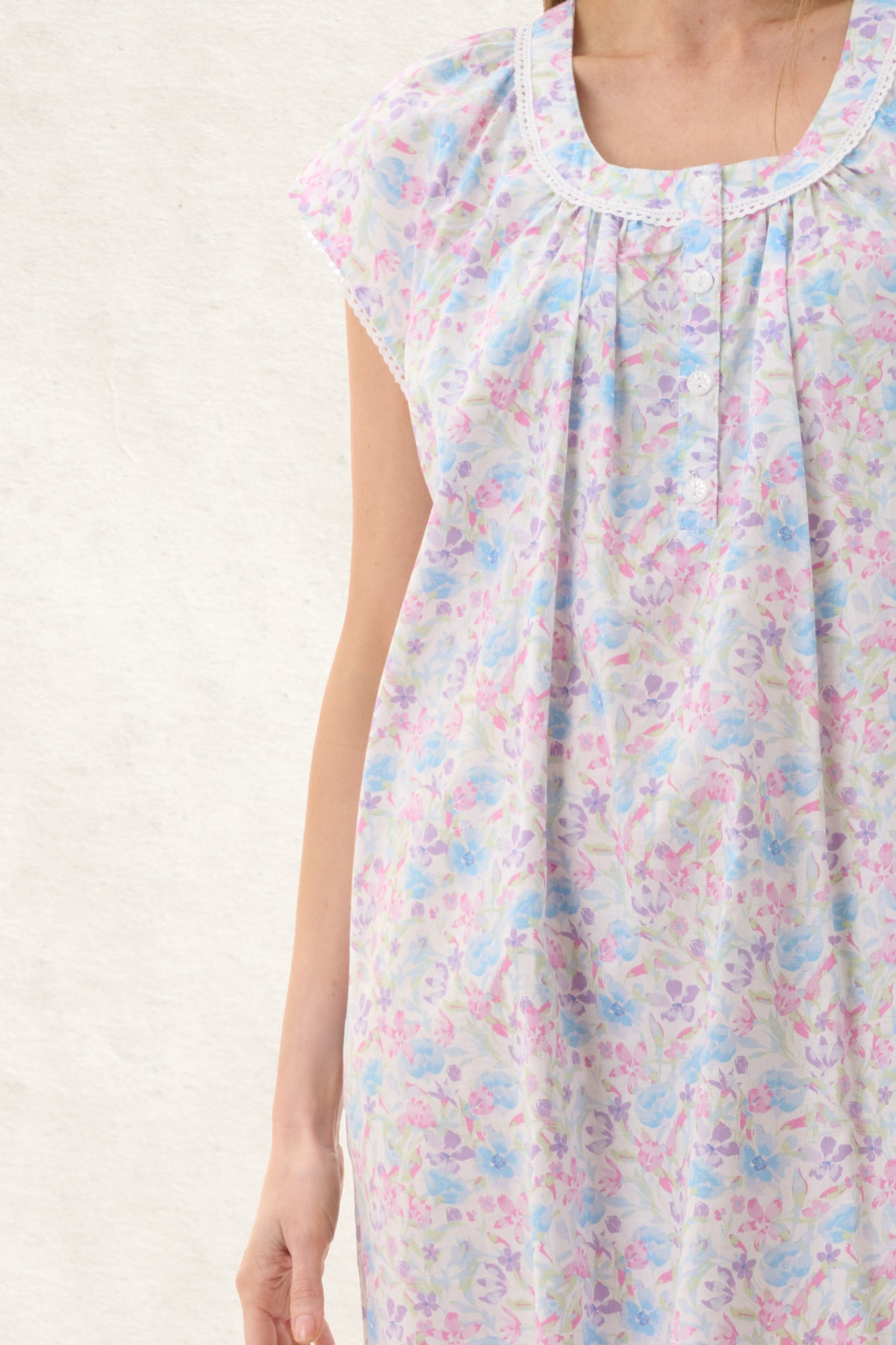 6BV87F - Faye Cap Sleeve Short Nightie