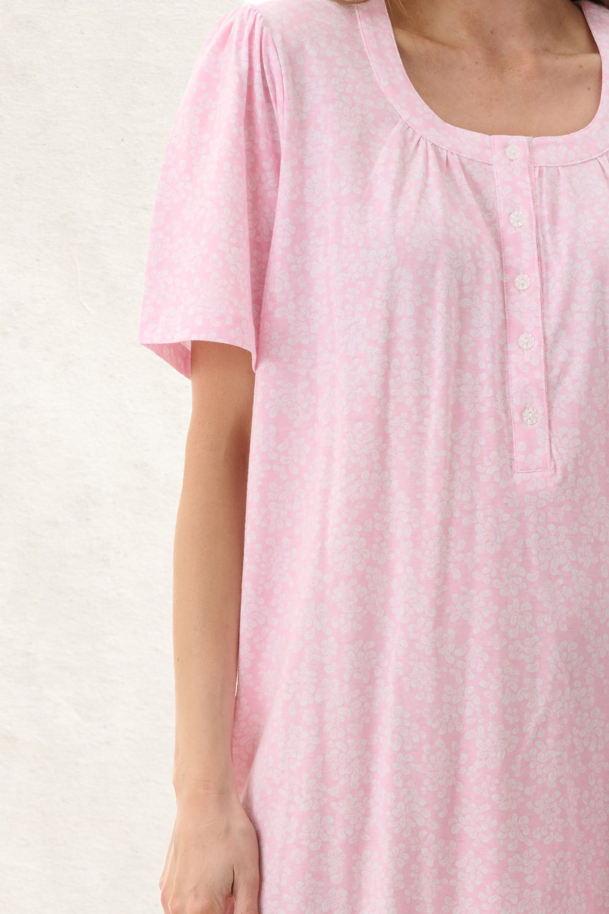 6LP01Q - Quest Short Sleeve Short Nightie