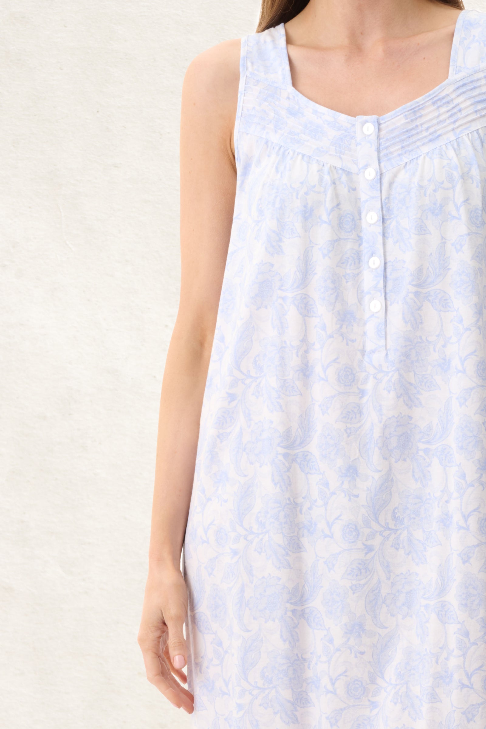 6LP73W - Wesley Sleeveless Short Nightie