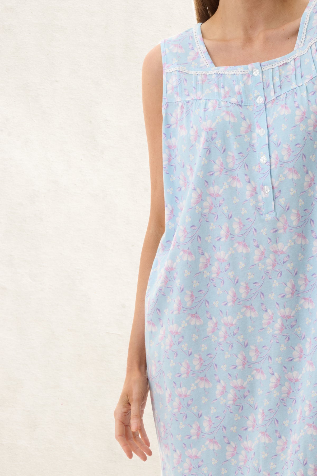 6LP88V - Val Sleeveless Short Nightie