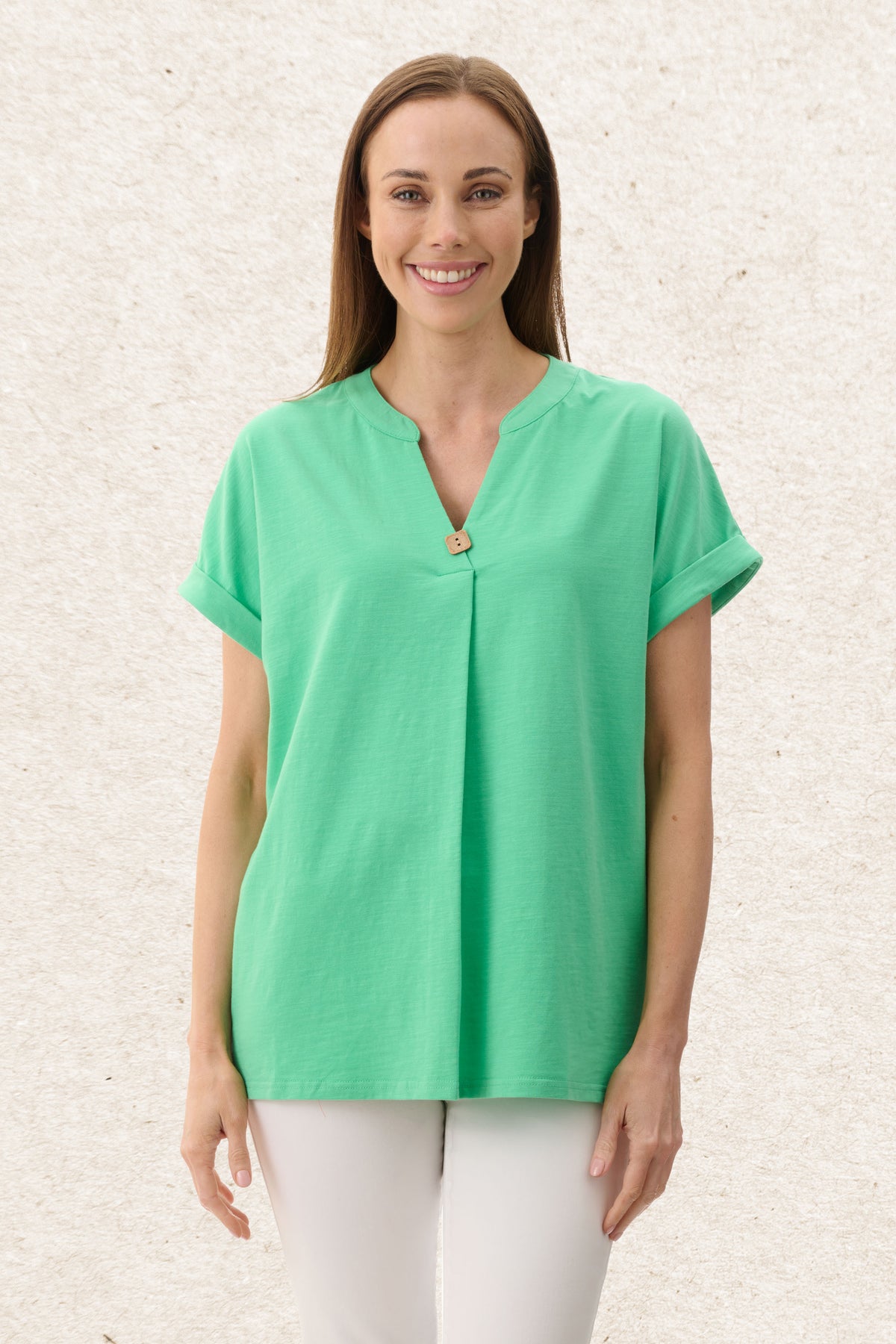 6LY07 - V-neck extended sleeve top