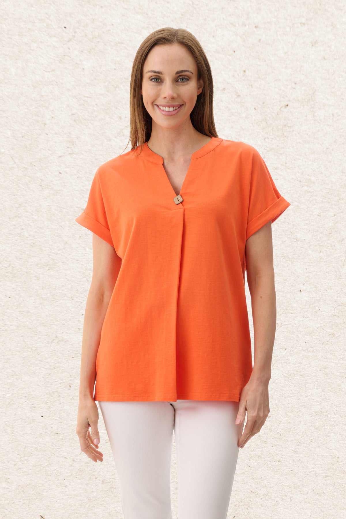 6LY07 - V-neck extended sleeve top