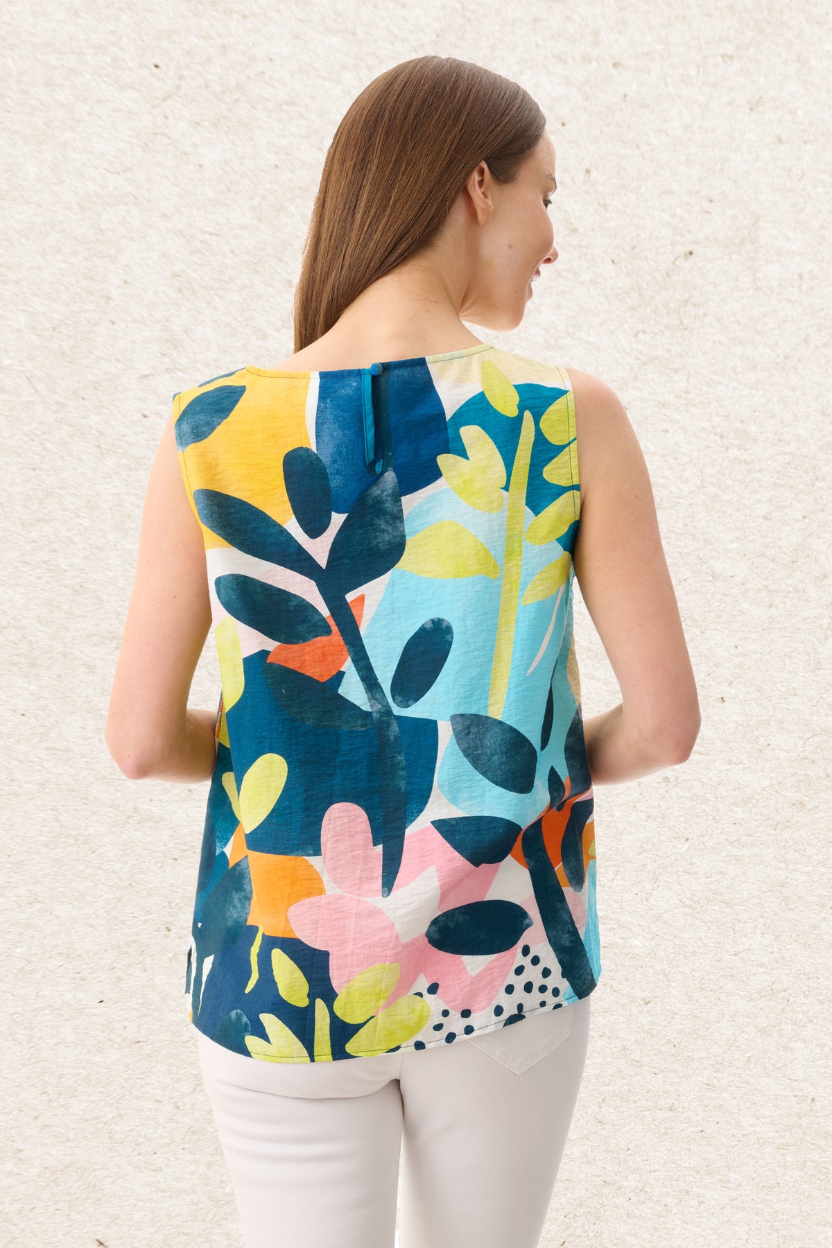 6MJ47S - Sea sleeveless top