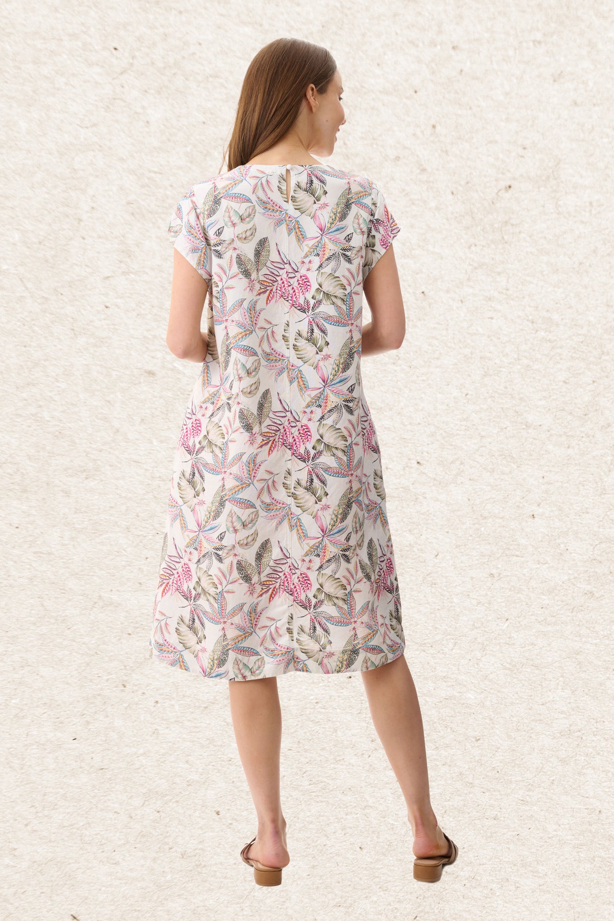 6NV115A - Aspen print dress