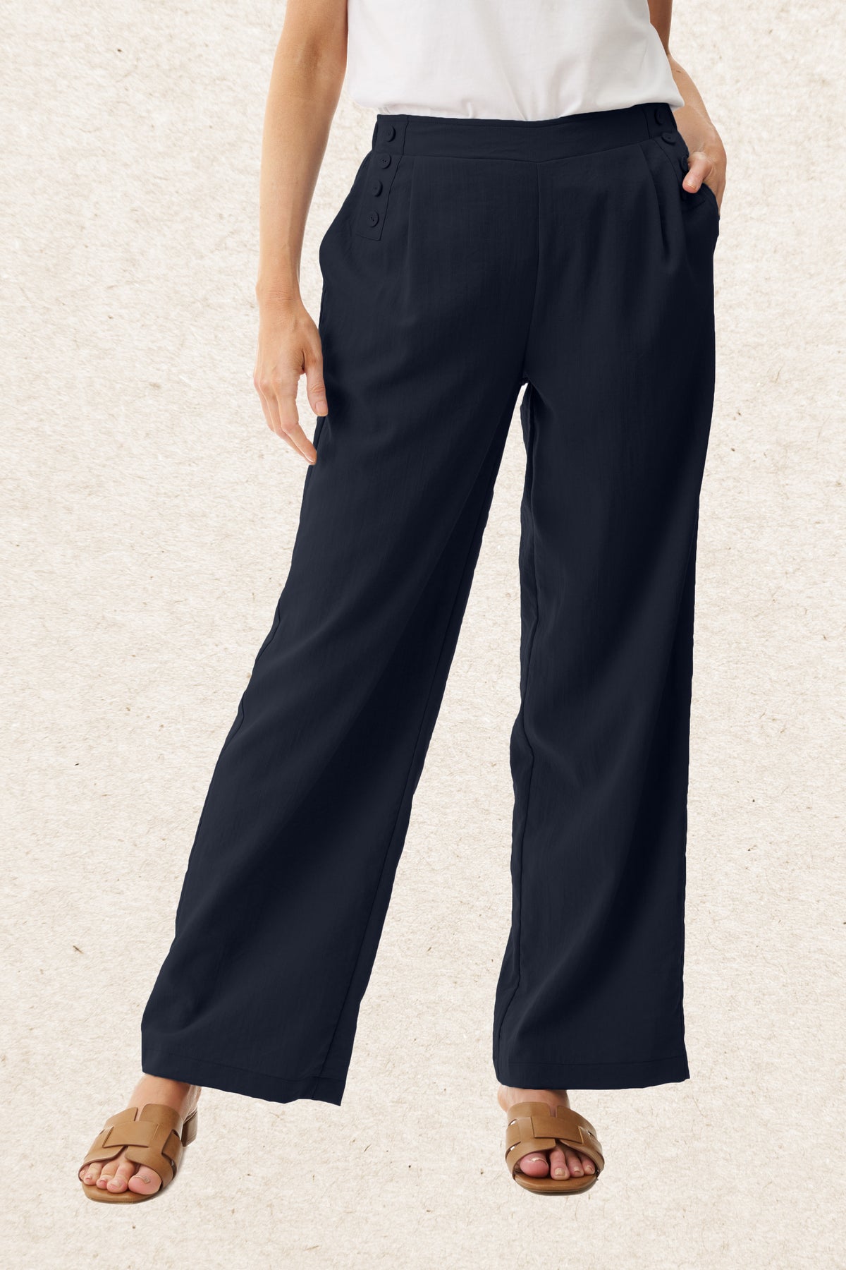 6RL74 - Button detail pant