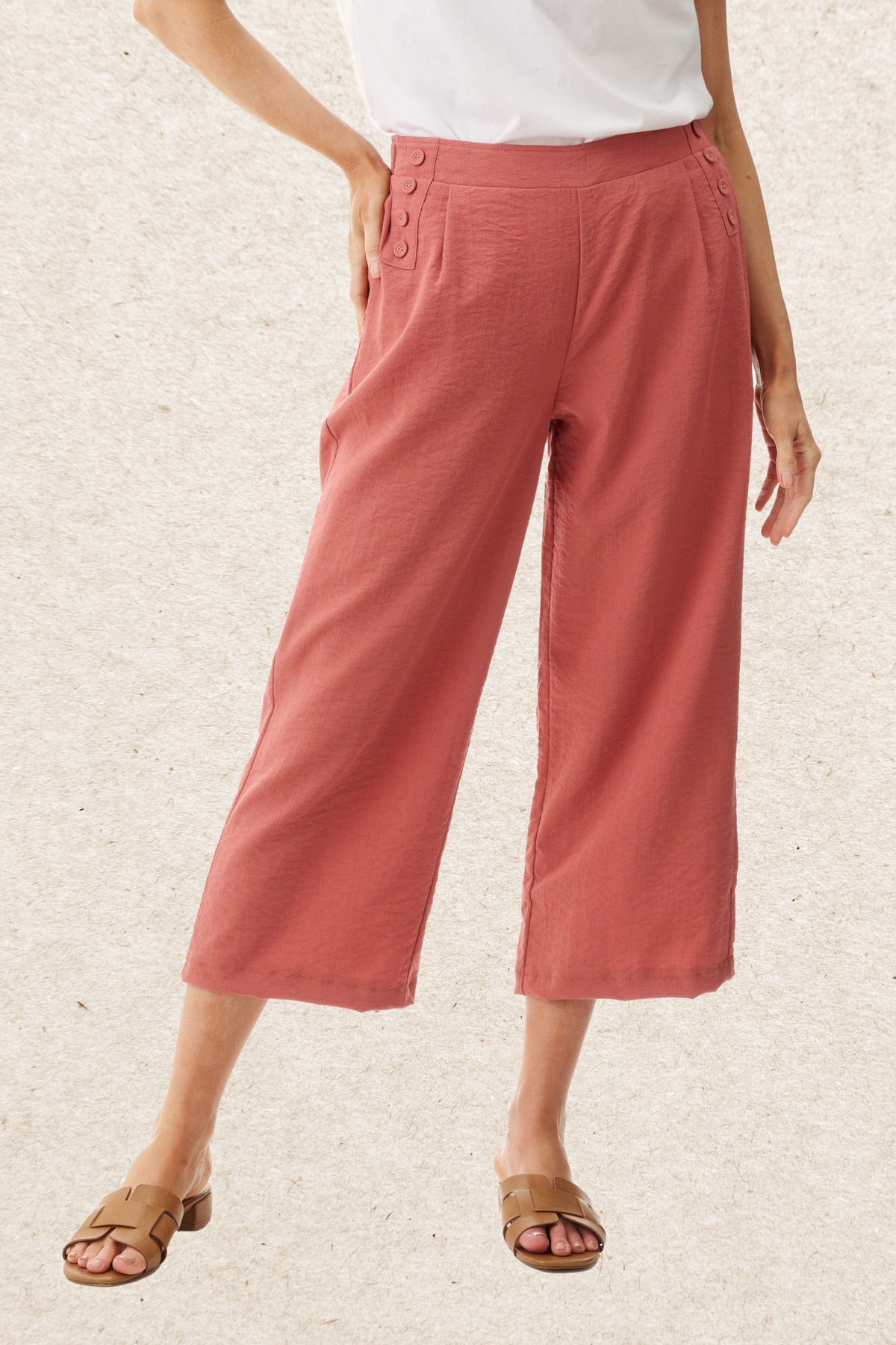 6RL75 - Crop button detail pant