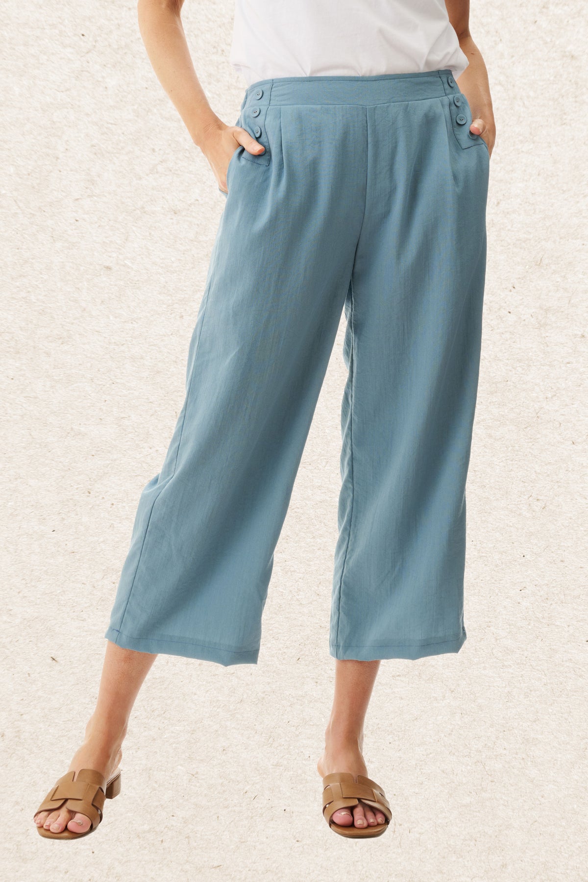 6RL75 - Crop button detail pant