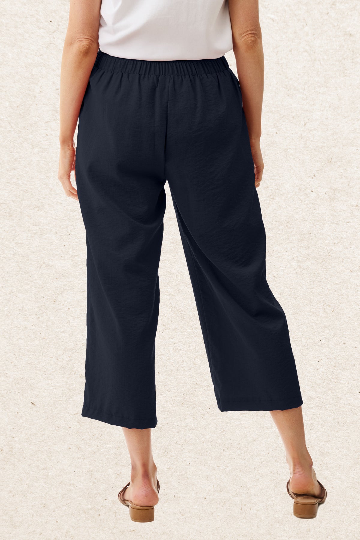 6RL75 - Crop button detail pant