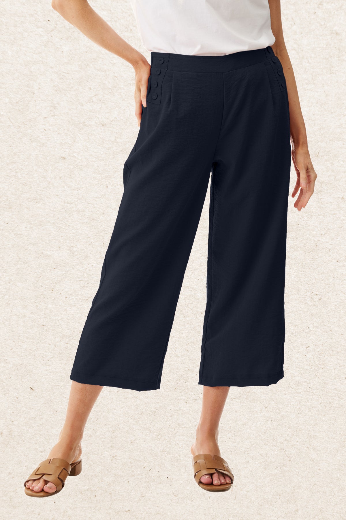 6RL75 - Crop button detail pant