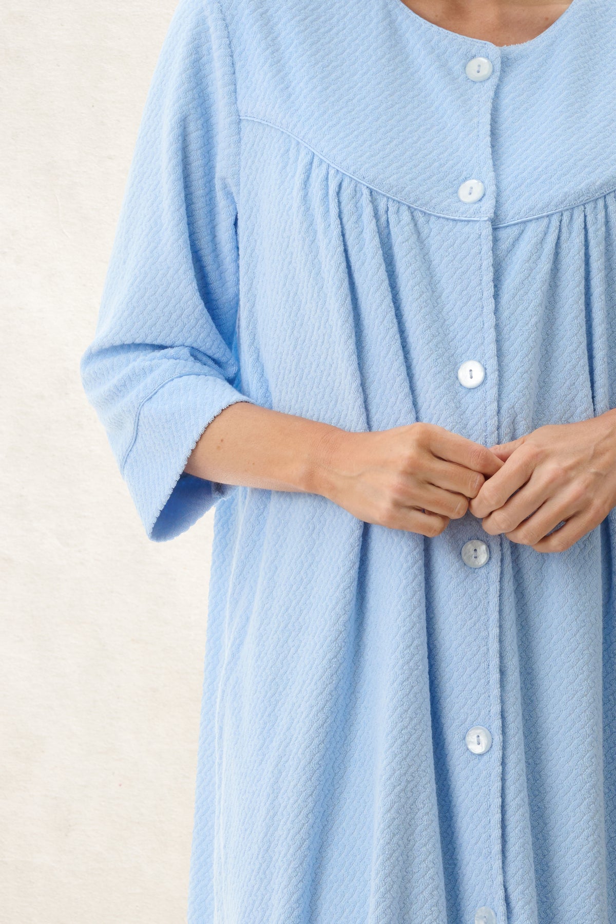 6TY97 - Jacquard Button Short Gown