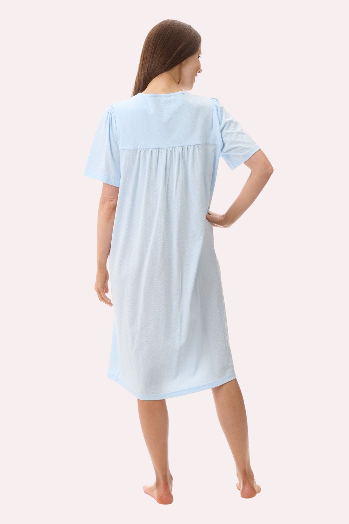 Short nightie