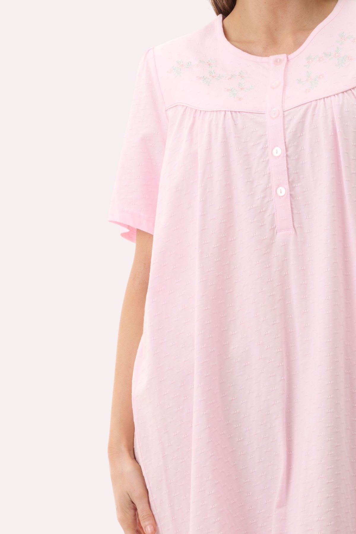 Short nightie