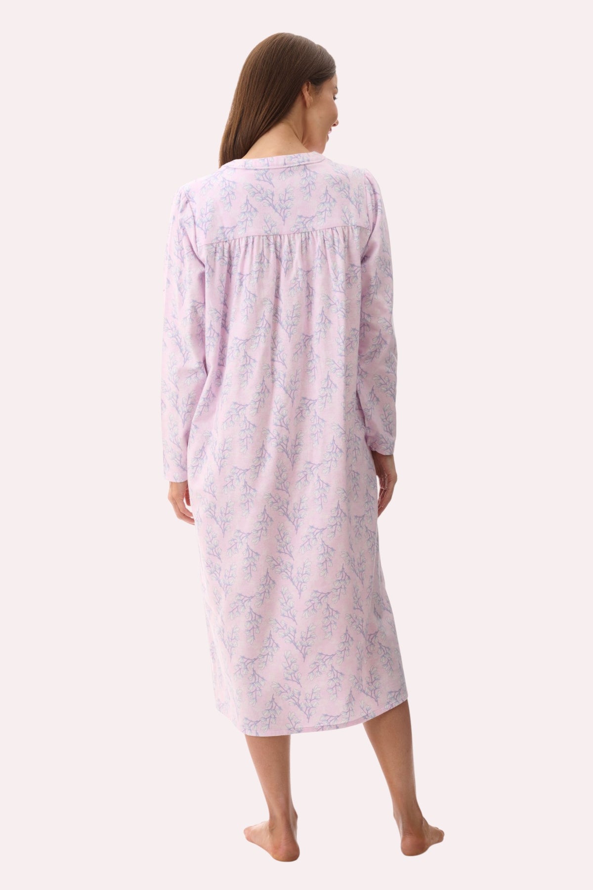 Jamie mid nightie