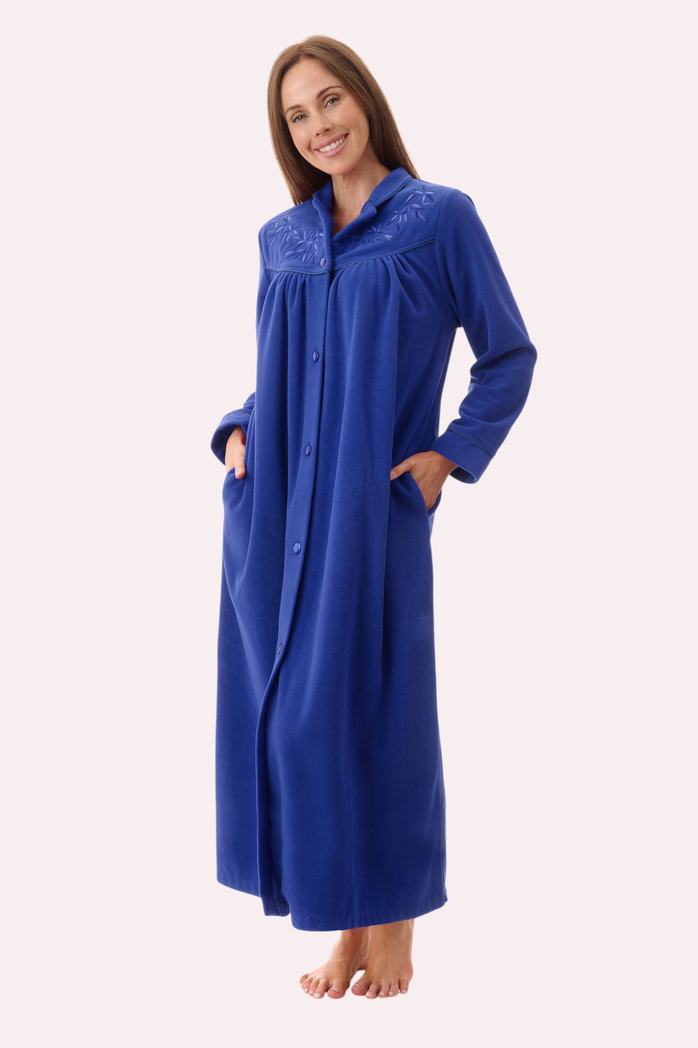7GB83 - Long button gown