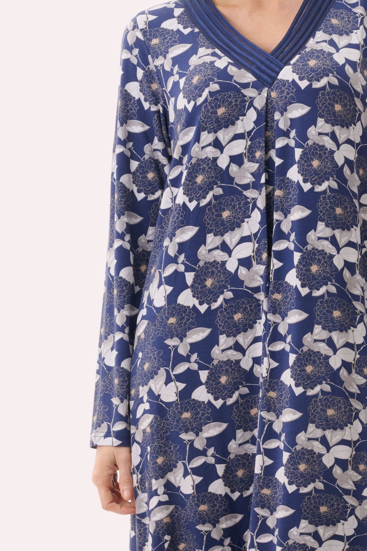 Coco satin detail short nightie
