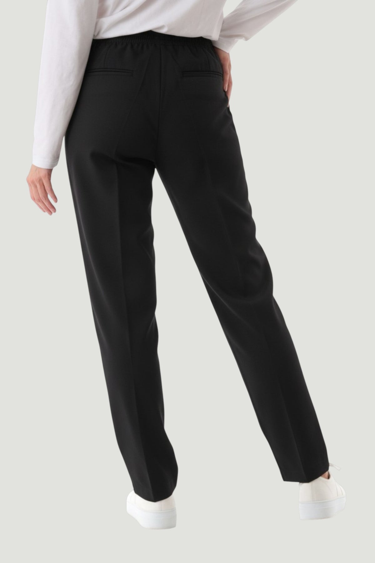 Elastic waist pant