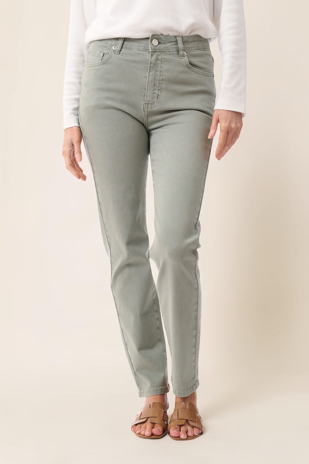Straight leg jean