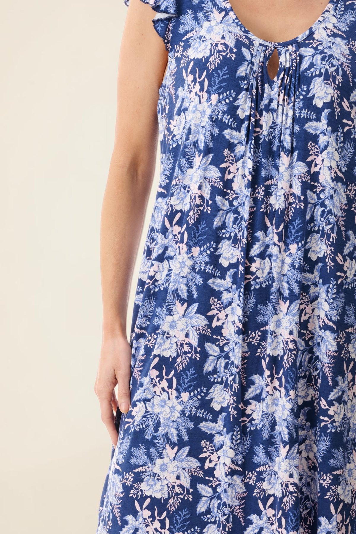 Trieste Flutter sleeve short nightie