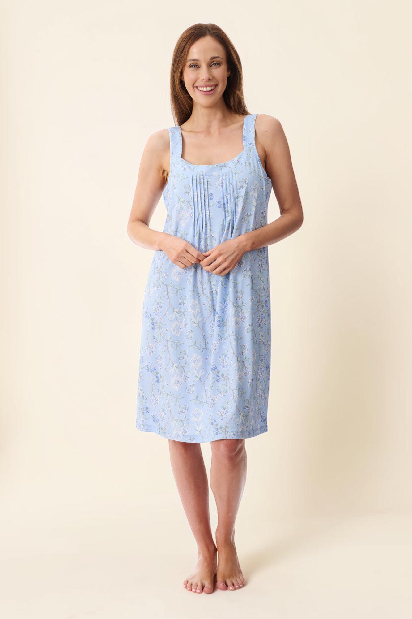 Verona Sleeveless short nightie
