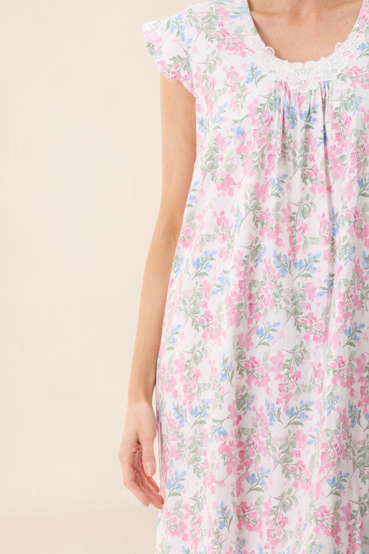 Arosa Flutter sleeve short nightie