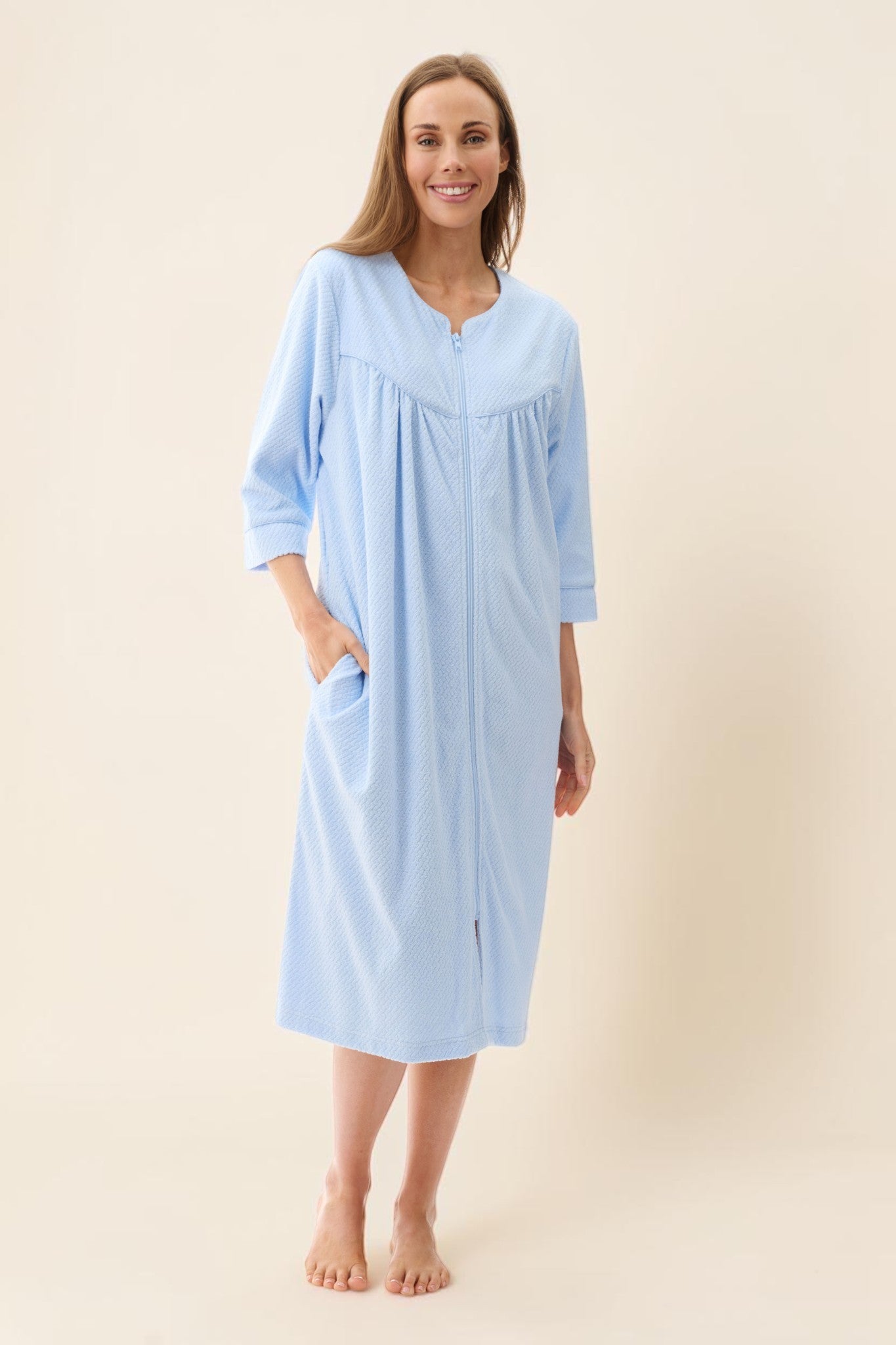 Jacquard Zip Up Short Gown