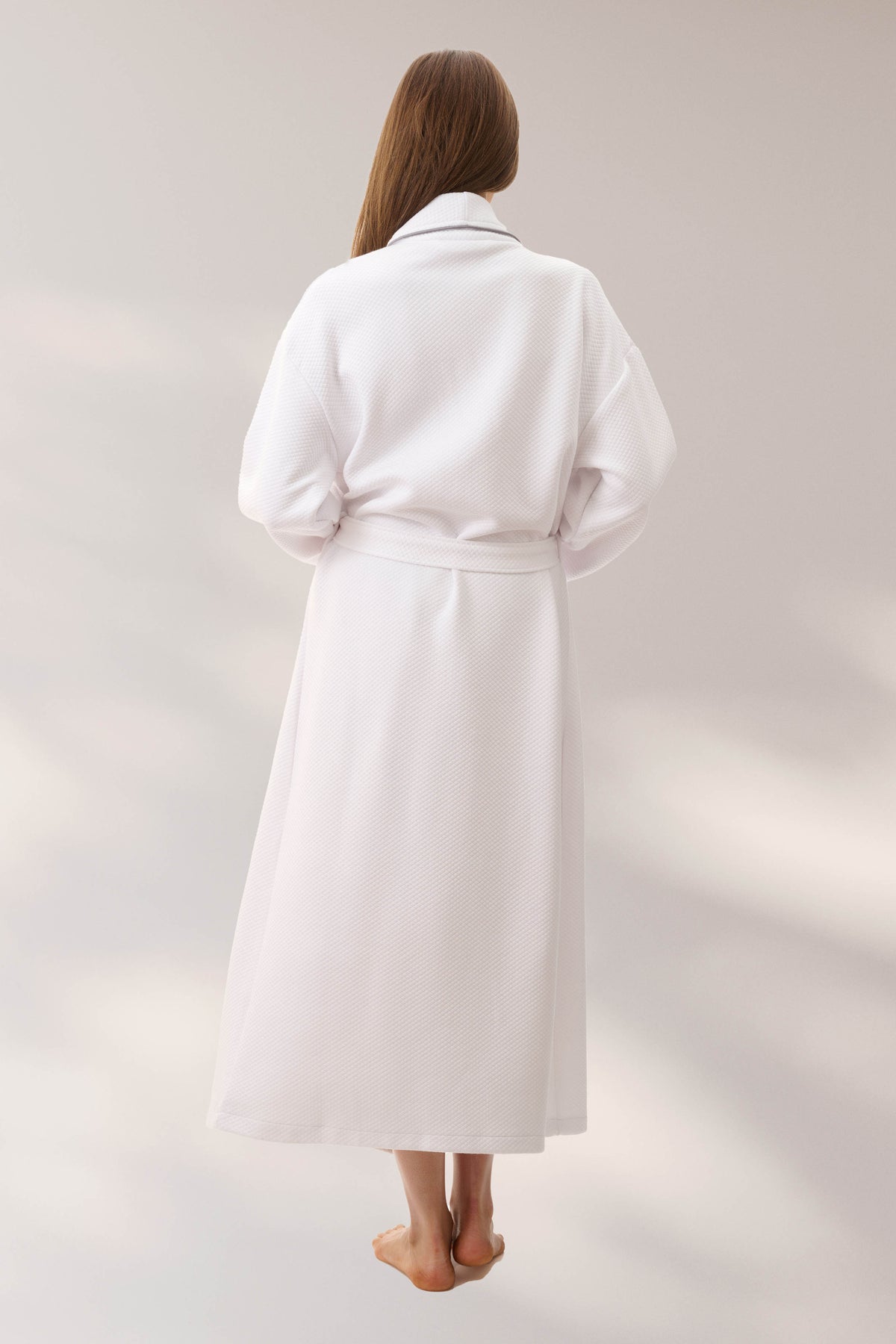 3SJ87 - Mid wrap gown