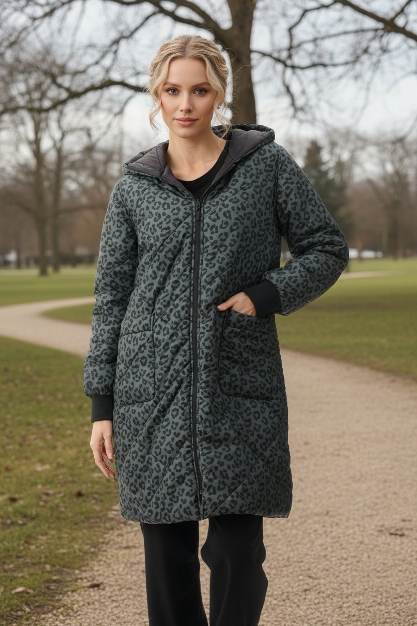 Reversible puffer jacket